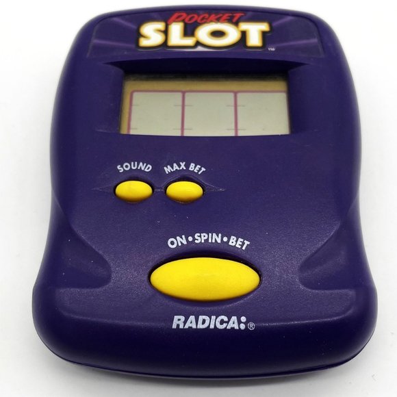 Vtg Radica Pocket Slots Handheld Battery Operated Electronic Gambling Fun Game - Picture 2 of 5